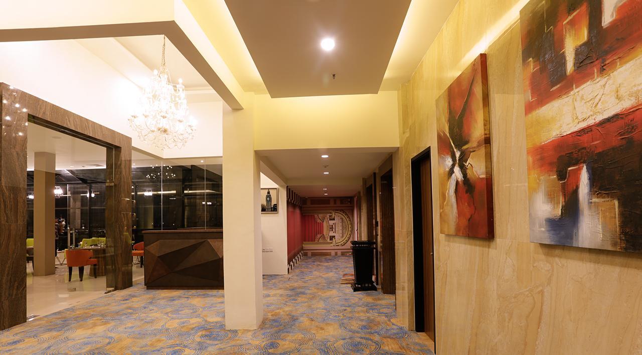 Hotel Daily Inn Jakarta Buitenkant foto