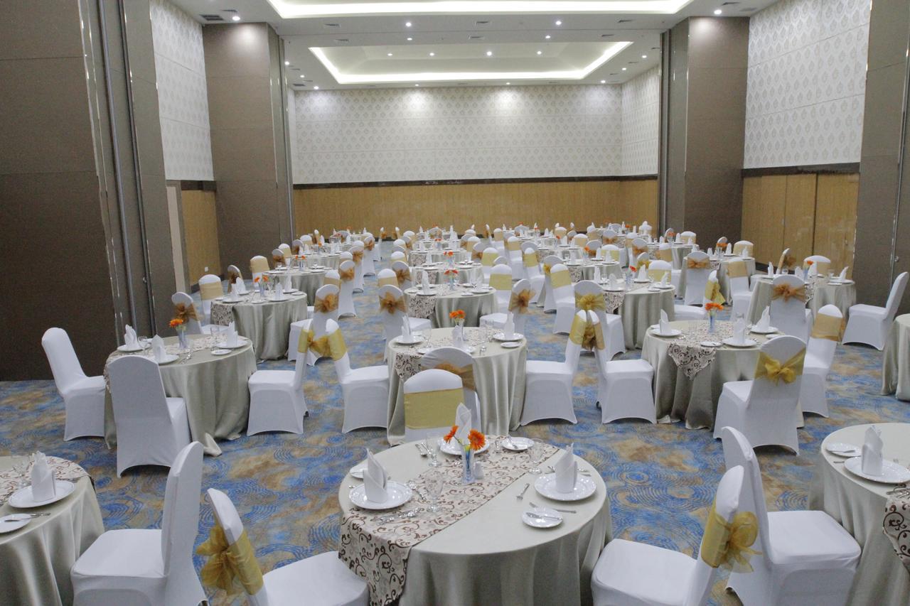 Hotel Daily Inn Jakarta Buitenkant foto