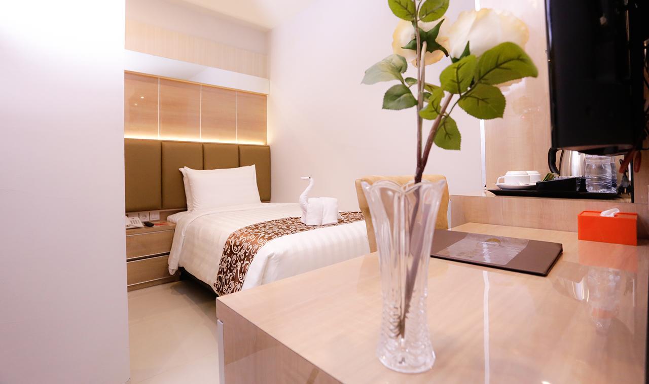 Hotel Daily Inn Jakarta Buitenkant foto