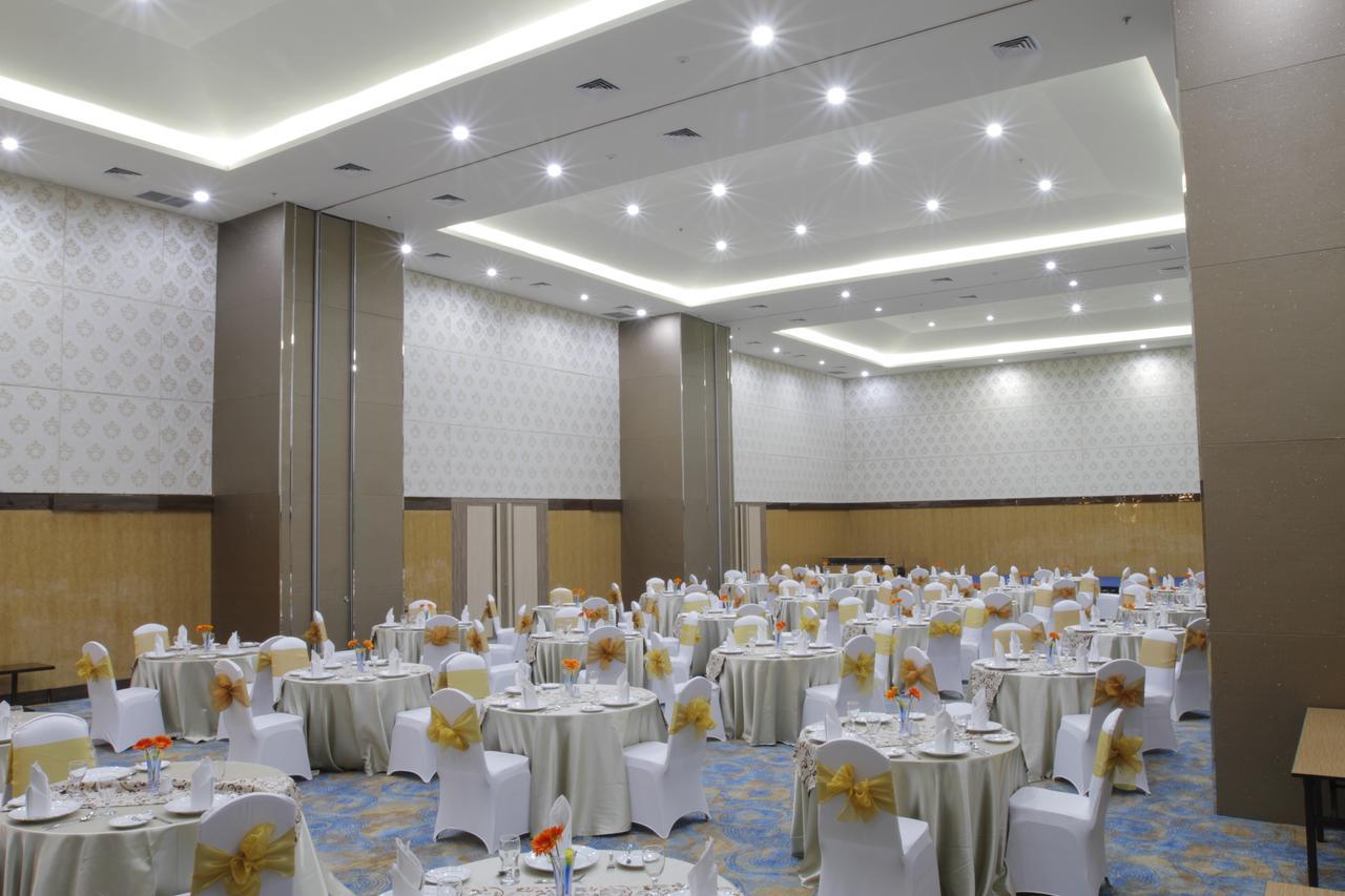 Hotel Daily Inn Jakarta Buitenkant foto